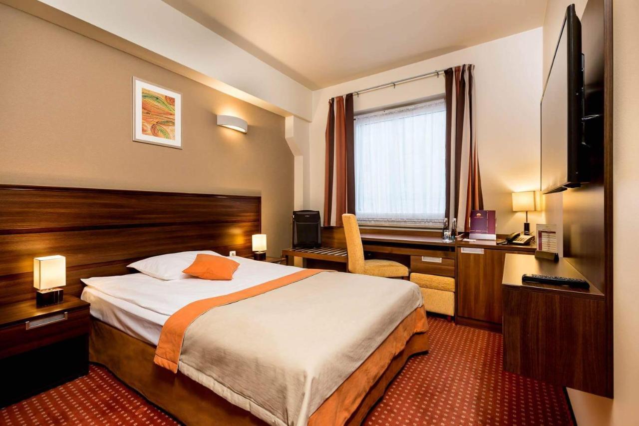 Hotel Tęczowy Młyn — 4-Star Luxury Hotel in Kielce, Poland