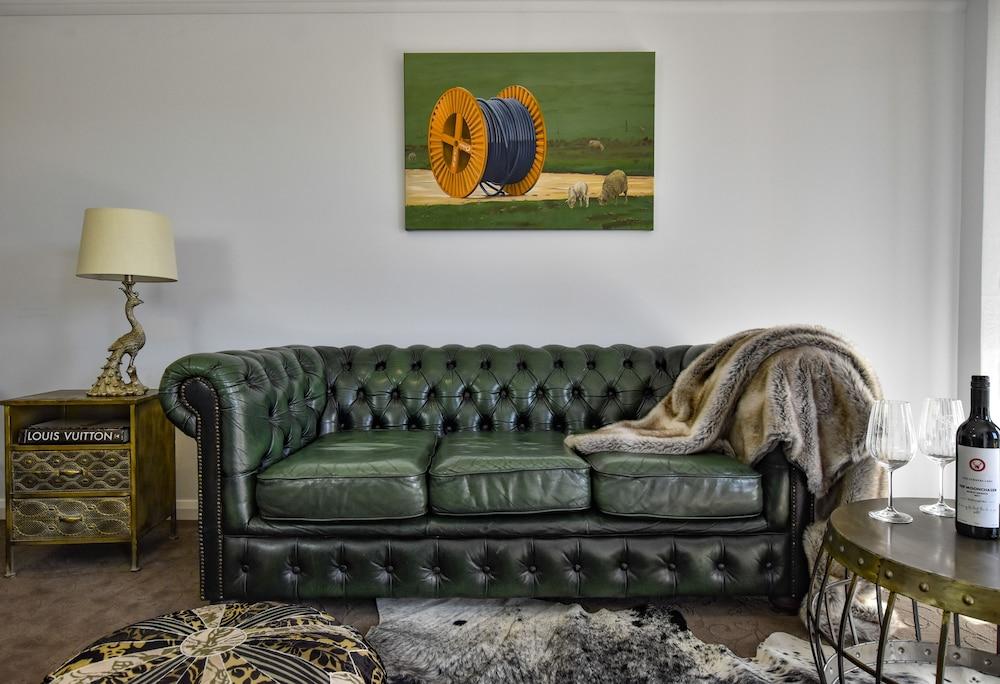 Daylesford Art Motel — carbon neutral stay, Daylesford