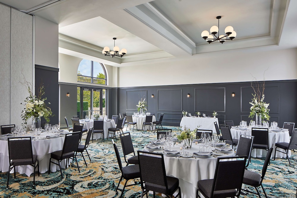 The Hamilton Alpharetta Curio Collection by Hilton - photo 37