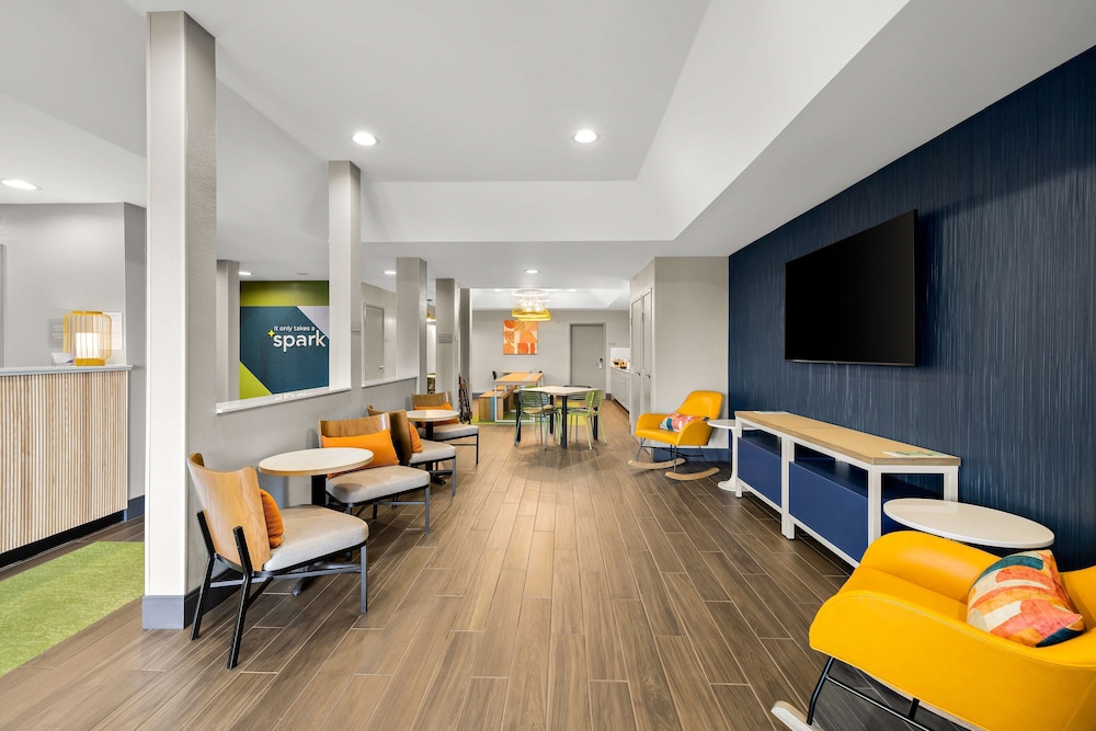 Spark by Hilton Tifton - photo 3