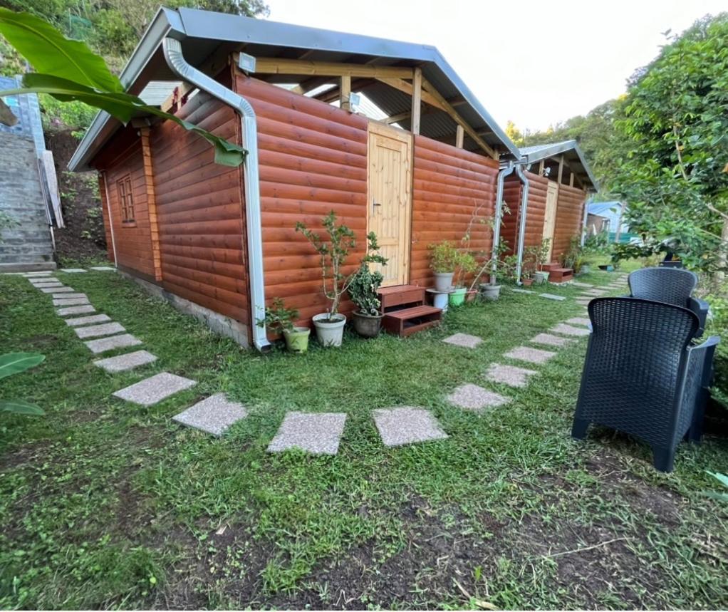 Les chalets de Marie 974 Jacuzzi SPA Privatif sans vis à vis vue mer in Saint-Denis, Réunion