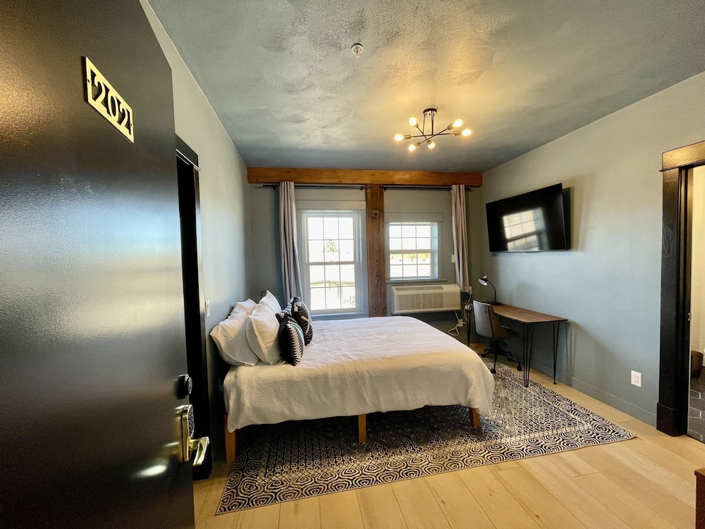 The Mill Hotel - photo 12