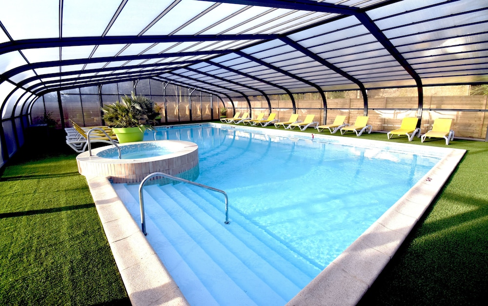 Glamping Terre & Mer in Etables-Sur-Mer, France