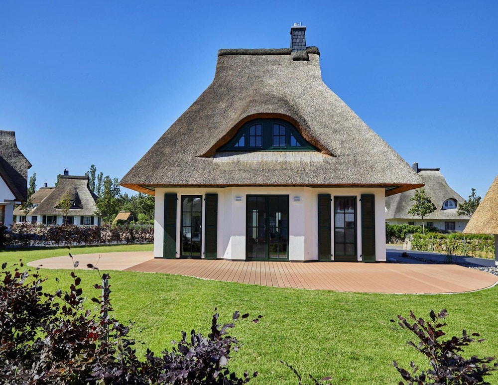 Ferienhaus Fuhlendorf — 4-Star Luxury Hotel in None, Germany