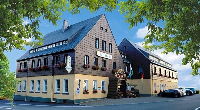 Berghof - carbon neutral hotel in Seiffen
