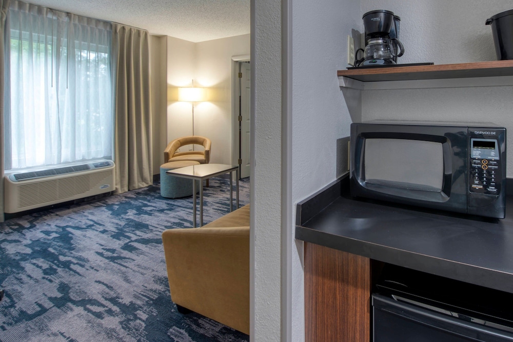 Fairfield Inn By Marriott Raleigh Crabtree - photo 14
