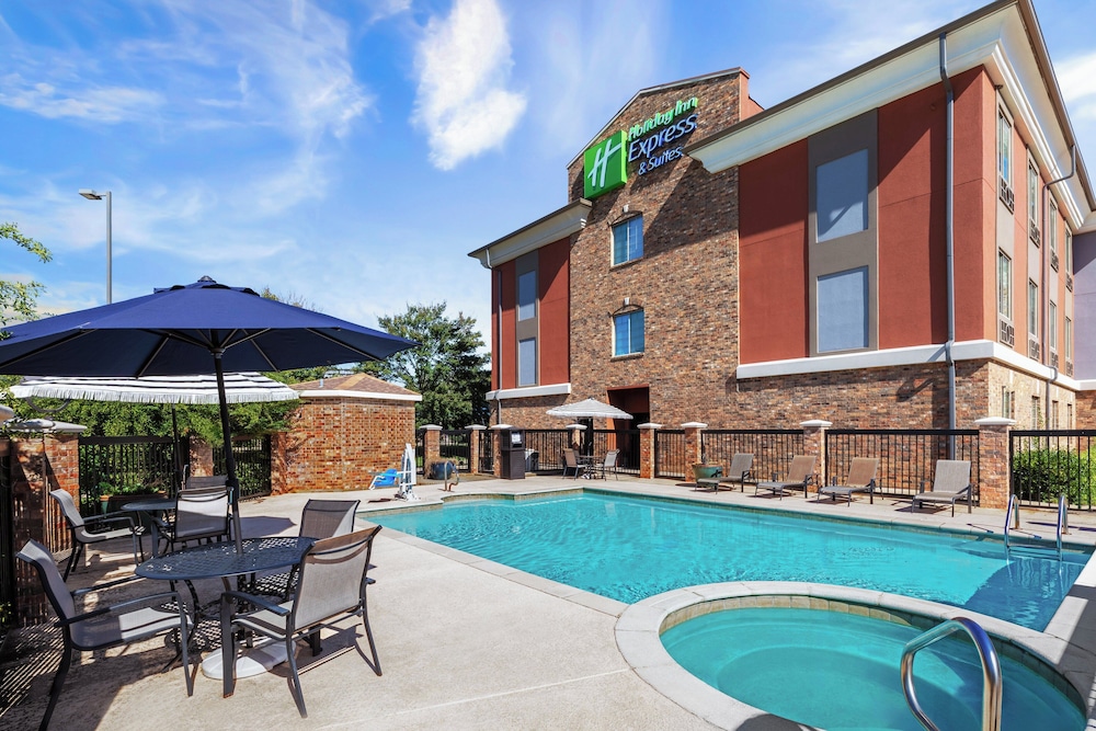 Holiday Inn Express and Suites Henderson by IHG - photo 39