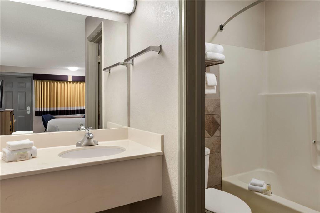 Days Inn by Wyndham Cartersville - photo 19