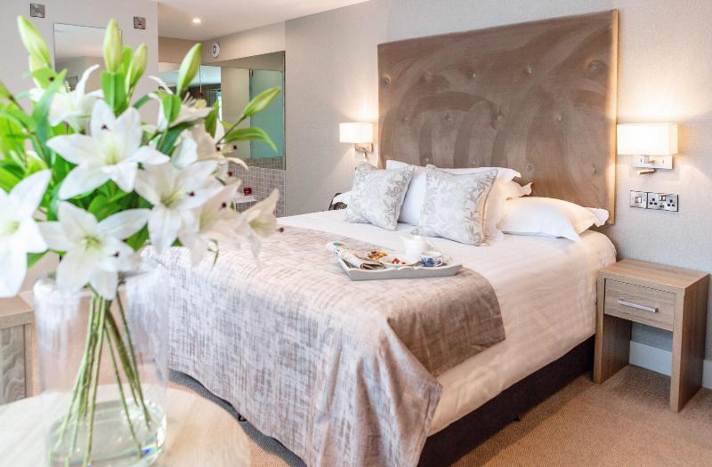 Gleesons Townhouse Booterstown — 4-Star Luxury Hotel in Dublin, Republic of Ireland