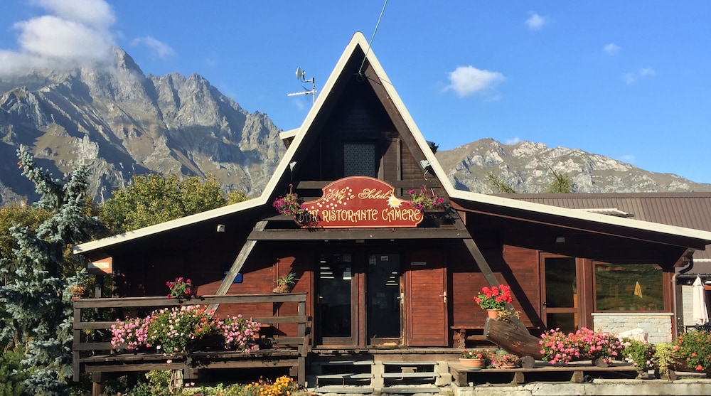 Nei et Soleil - carbon neutral hotel in Usseglio