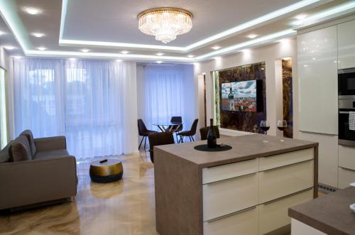 Dream Apartman 2 with Free Parking — 4-Star Luxury Hotel in Gyor, Hungary