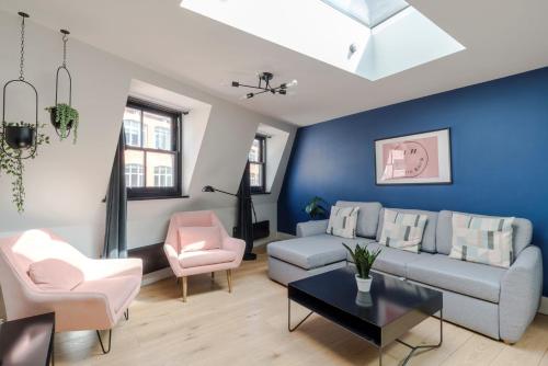 The Acre Penthouse Covent Garden by Frankie — 4-Star Luxury Hotel in London, United Kingdom