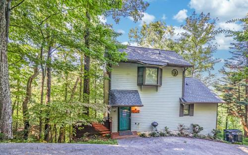 Mountain Bliss - last minute hotel in Gatlinburg