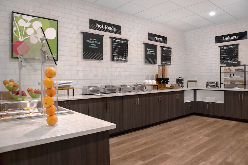 Holiday Inn & Suites Overland Park West by IHG - photo 39