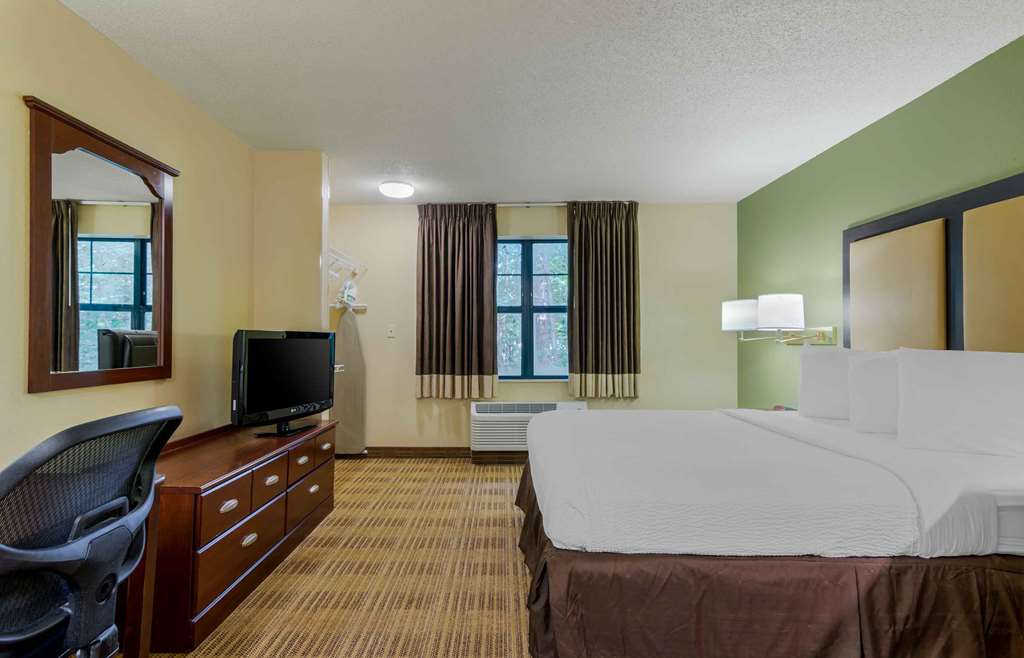 Extended Stay America Select Suites Atlanta Alpharetta Rock Mill Rd. - photo 9