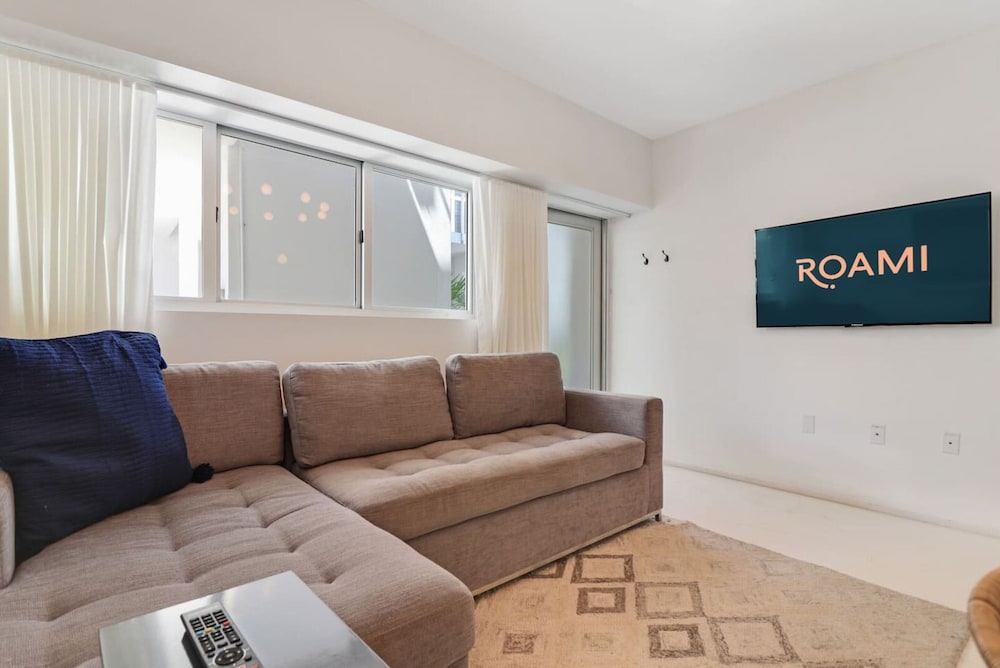 Roami at 250 Collins - photo 76