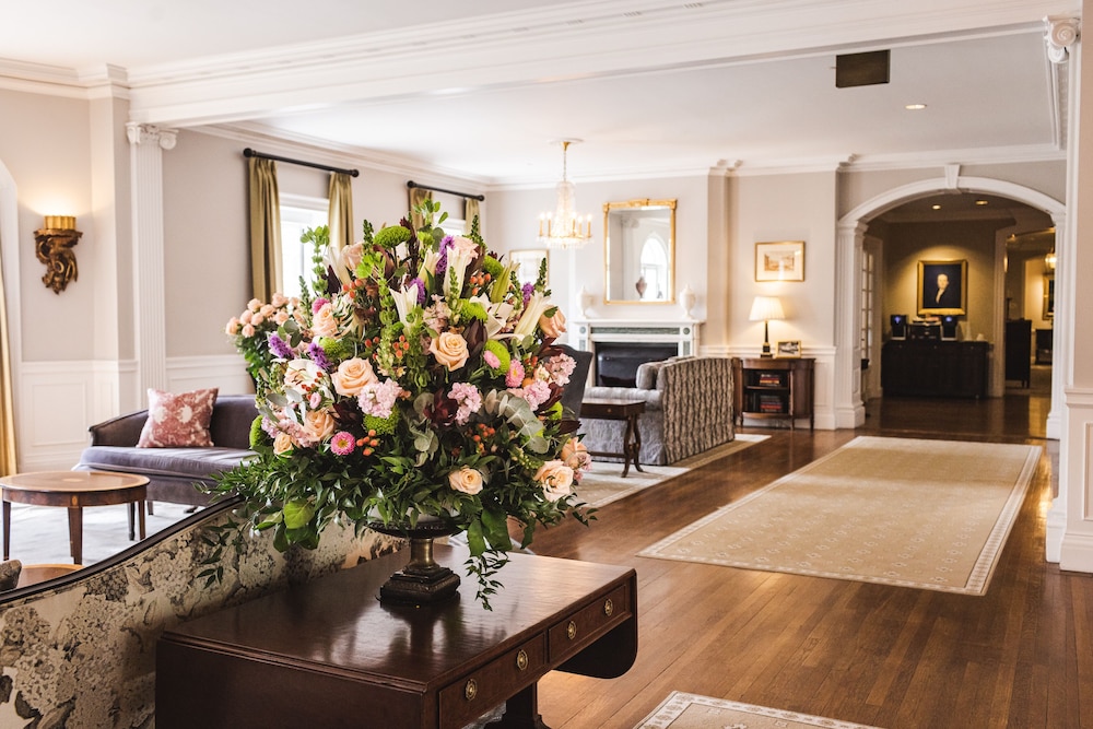 Williamsburg Inn an official Colonial Williamsburg Hotel - photo 3