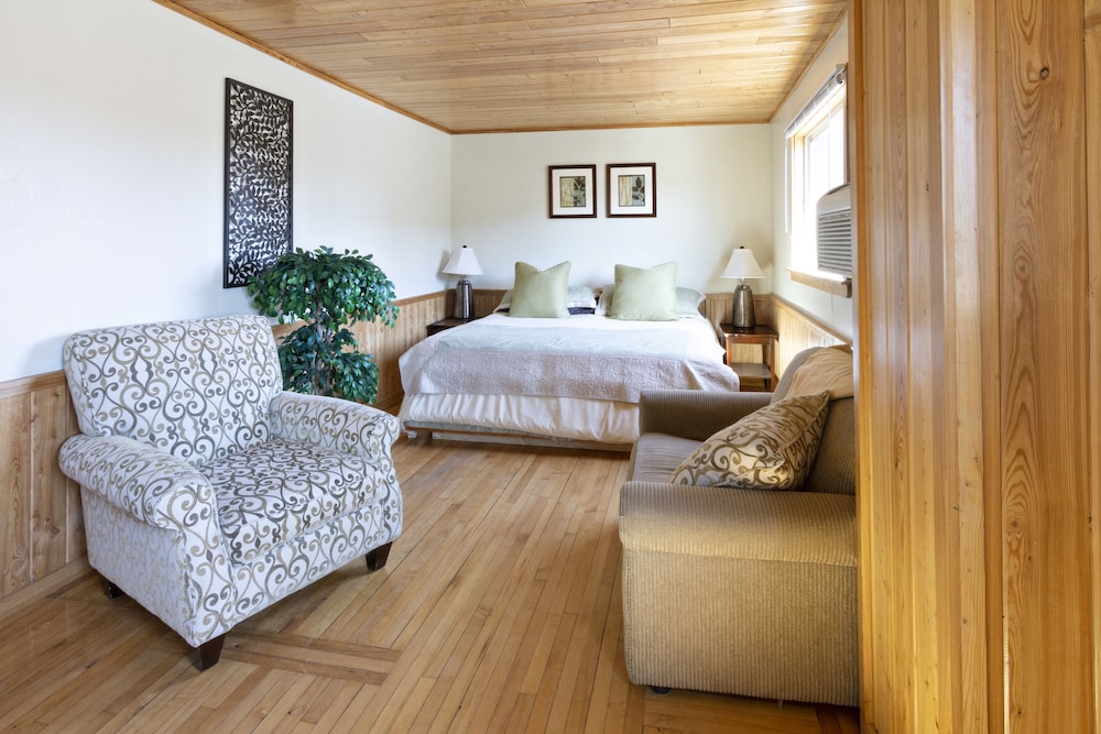 Stay Inn Ely - photo 35