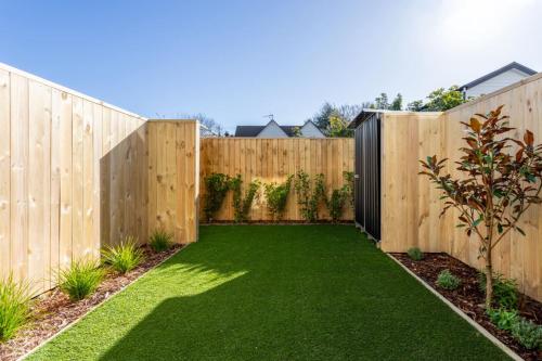 Homey Te Atatu Stay in Auckland, New Zealand