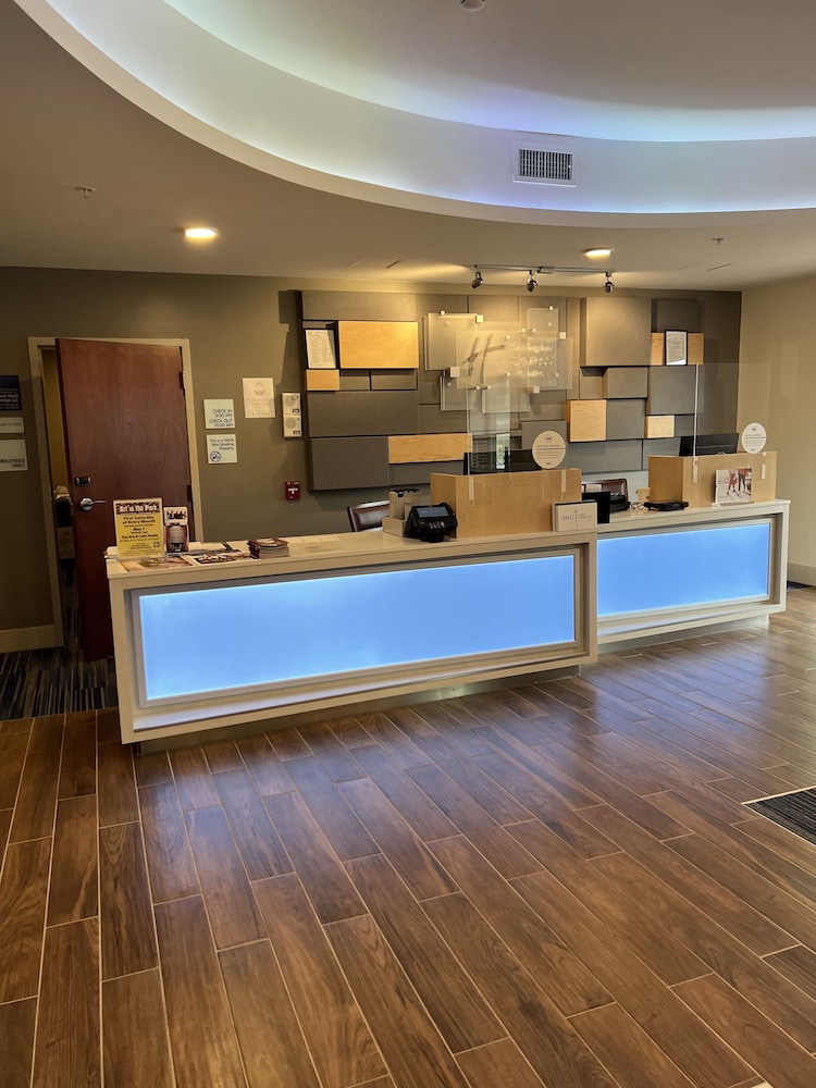 Holiday Inn Express And Suites Dahlonega University Area an IHG Hotel - photo 95