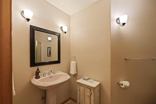 9 Hoodoo - photo 11