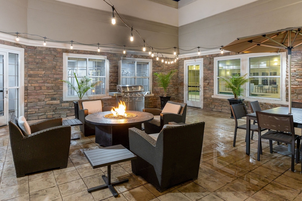 Residence Inn by Marriott Corona Riverside - photo 25