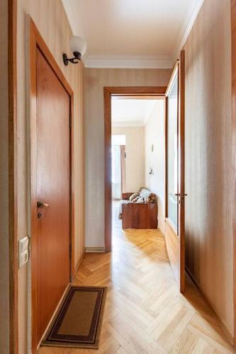 Cozy Apart W AC & free parking in the Town Center