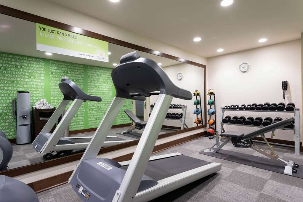 La Quinta Inn & Suites by Wyndham Pigeon Forge - photo 9