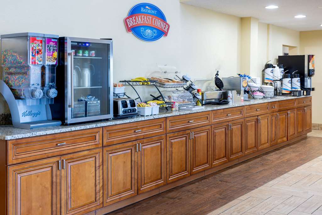Baymont by Wyndham Beloit - photo 36