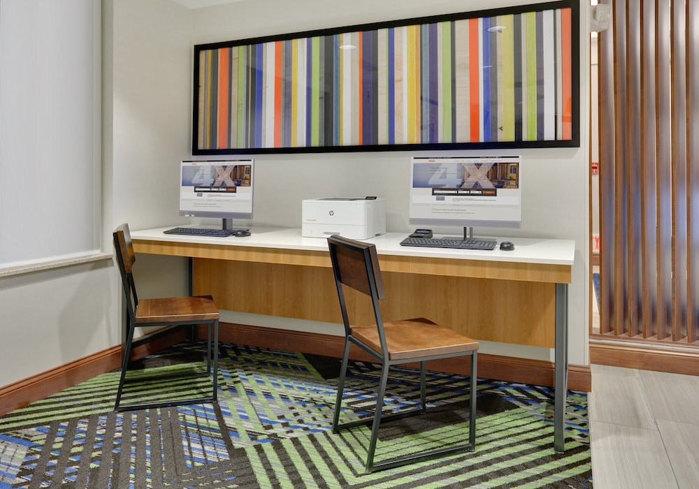Holiday Inn Express Mitchell by IHG - photo 21