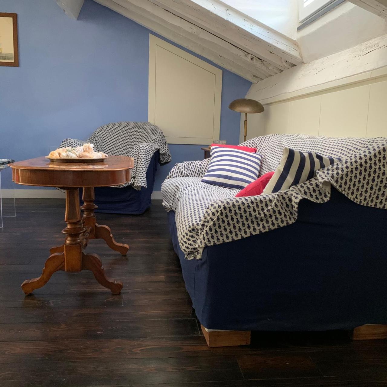 La Trabacca Attico Nel Pieno Centro di Levanto in Levanto, Italy