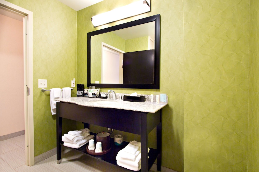 Hampton Inn & Suites Salt Lake City Farmington - photo 32