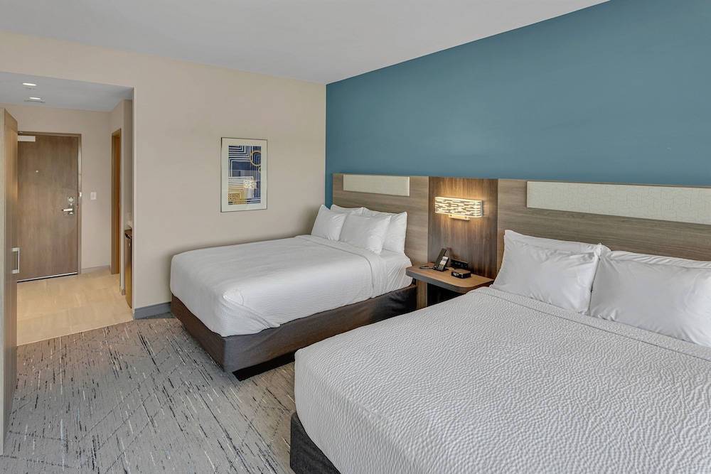 Holiday Inn Express & Suites Fort Walton Beach Eglin Area by IHG - photo 16