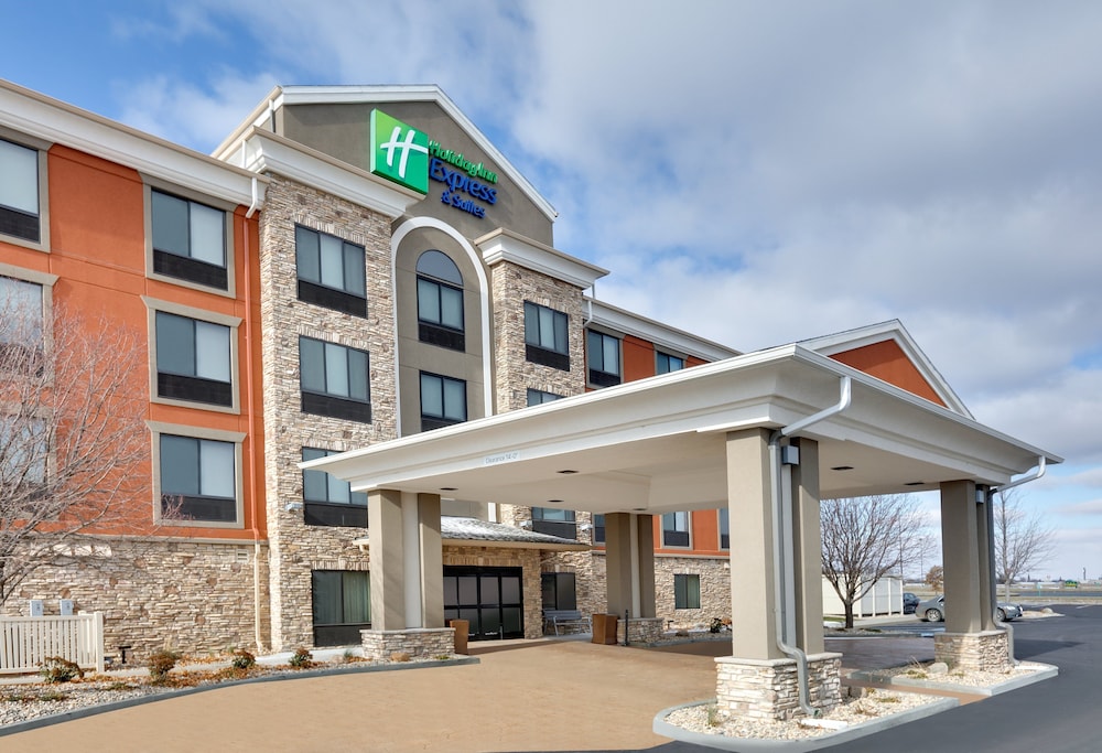 Holiday Inn Express Mitchell by IHG - photo 37