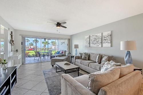 Crescent Royale Condominiums 102 — 4-Star Luxury Hotel in Siesta Key, United States