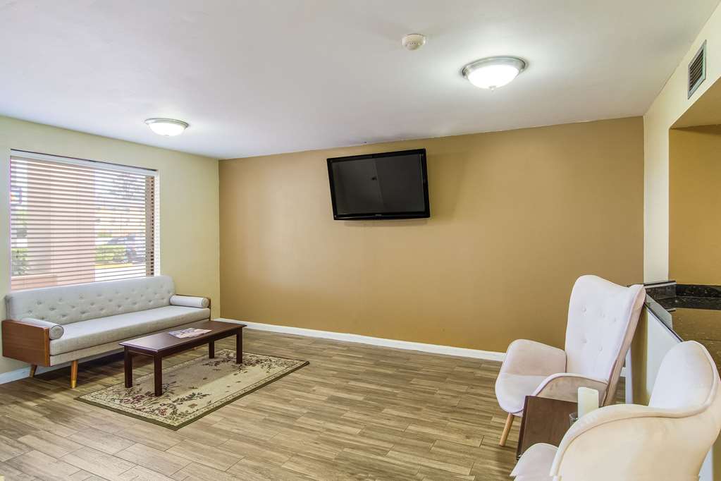Suburban Studios Hotel Kingsland Near I 95 - photo 6