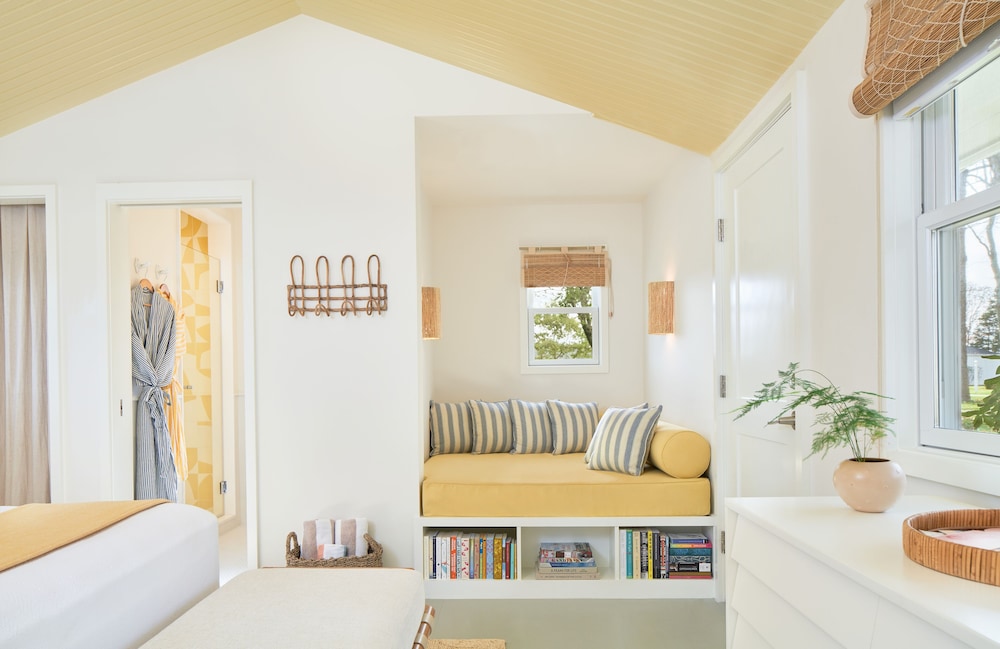 Silver Sands Motel & Beach Bungalows - photo 22