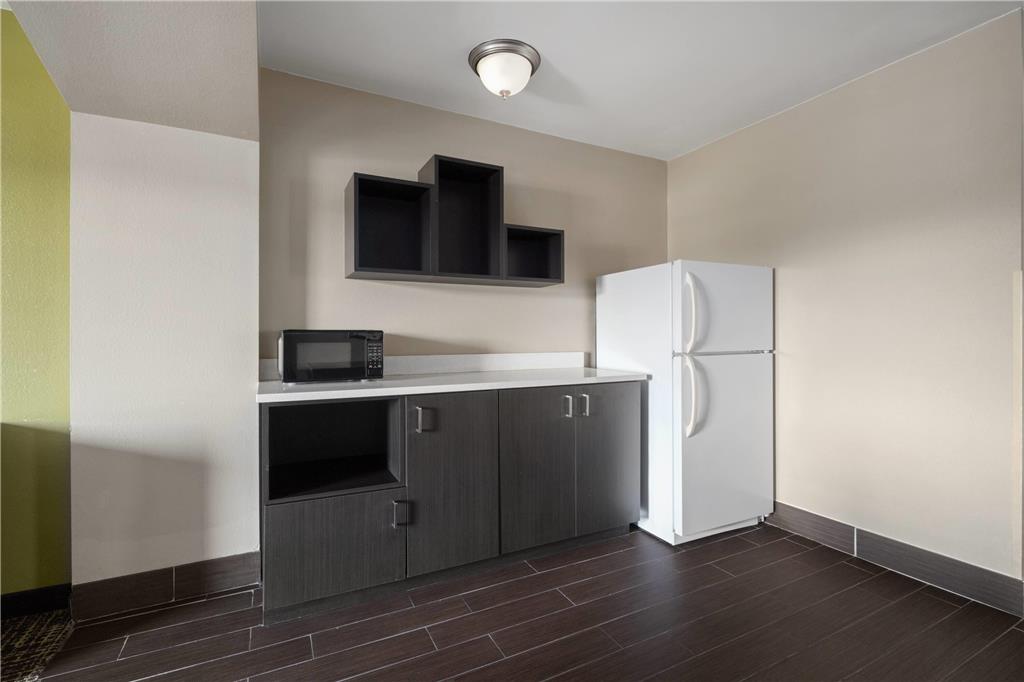La Quinta Inn & Suites by Wyndham Atlanta Stockbridge - photo 39