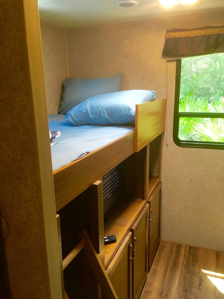 Enduro RV Citrus Valley Resort - photo 15