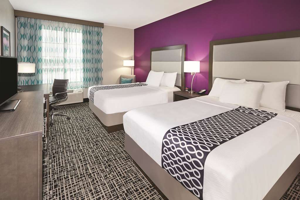 La Quinta Inn & Suites by Wyndham Springfield IL - photo 22