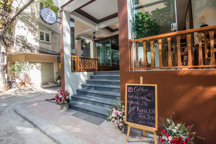 Sunny Home Apartment — 5-Star Luxury Hotel in Hanoi, Vietnam