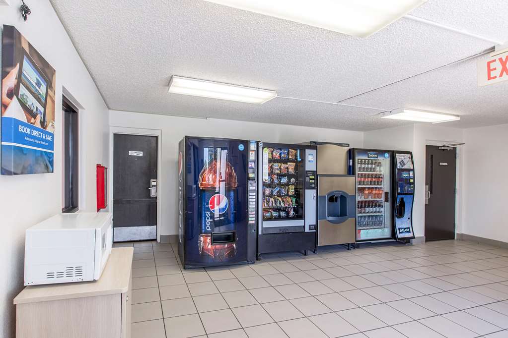 Motel 6 Council Bluffs IA Omaha East - photo 33