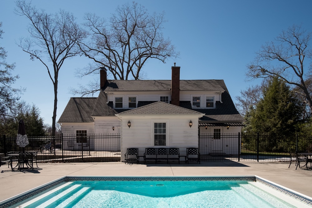 Swamp Rabbit Inn Travelers Rest - photo 49