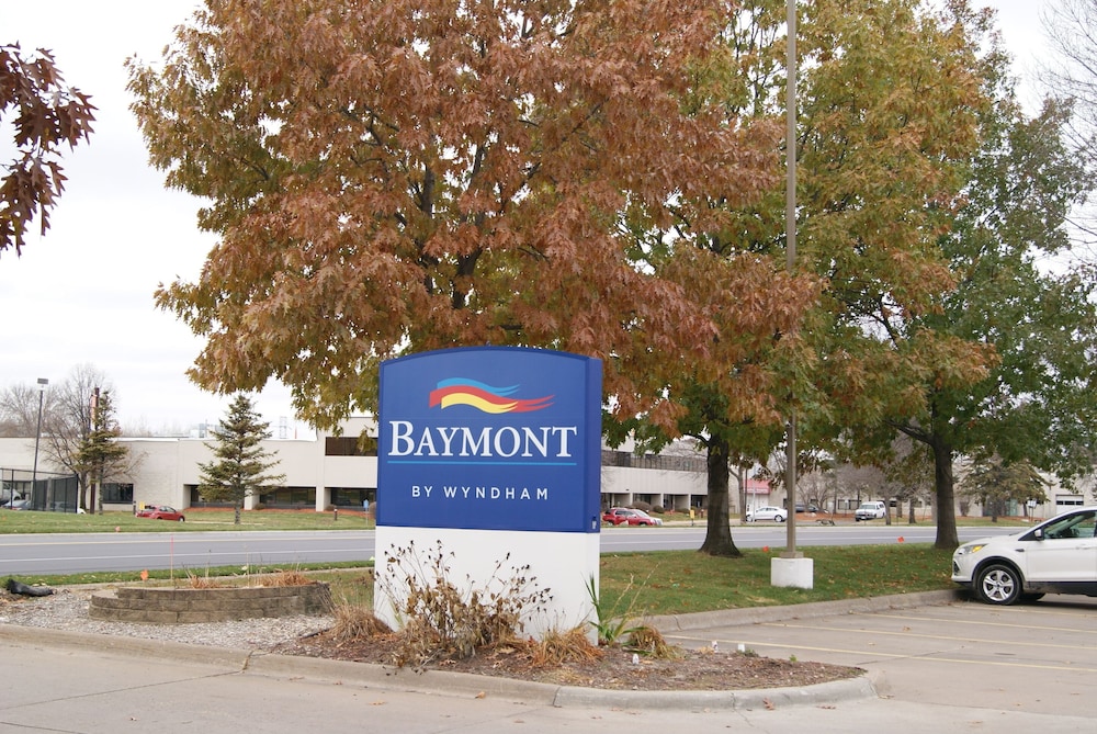 Baymont by Wyndham Coon Rapids - photo 42