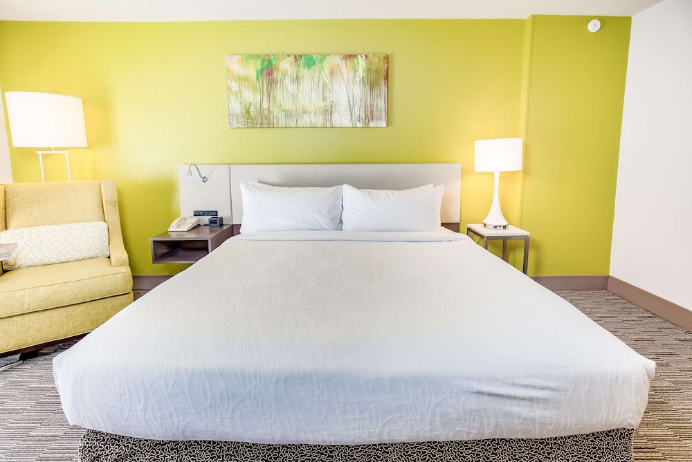 Hilton Garden Inn Orange Beach Beachfront - photo 25