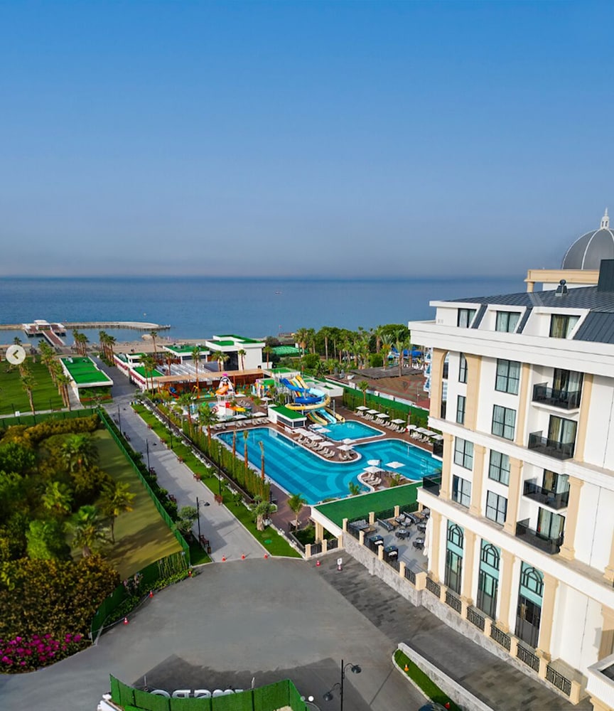 Serenity Queen Hotel in Alanya, Turkey