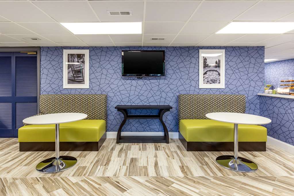 Quality Inn & Suites Apex Holly Springs - photo 8