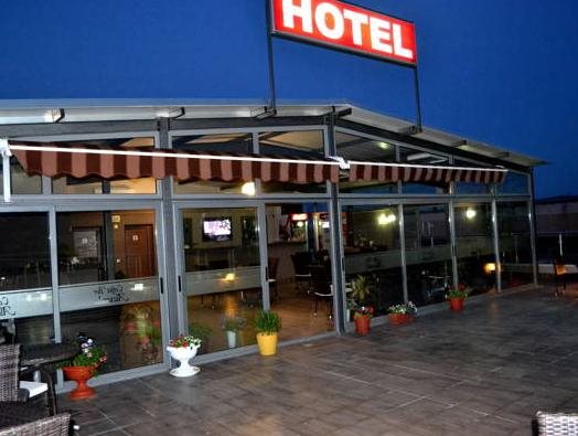 Alexander Hotel — hotel in Asenovgrad