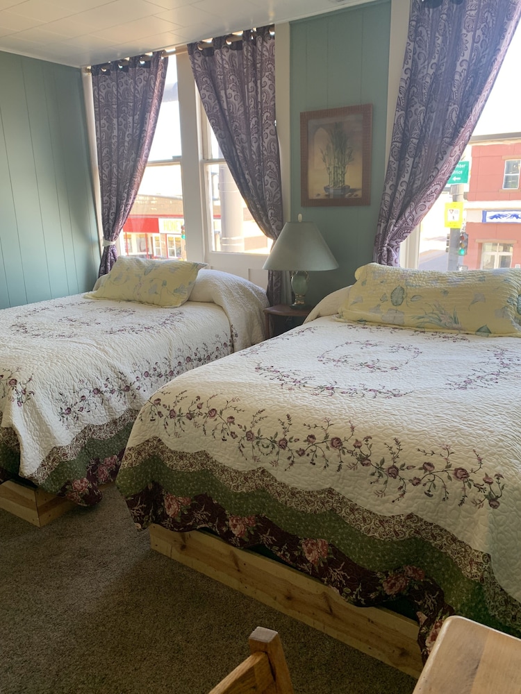 Historic Hotel Greybull - photo 9