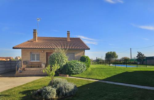 Mi Limón mi limonero — 4-Star Luxury Hotel in Valtierra, Spain